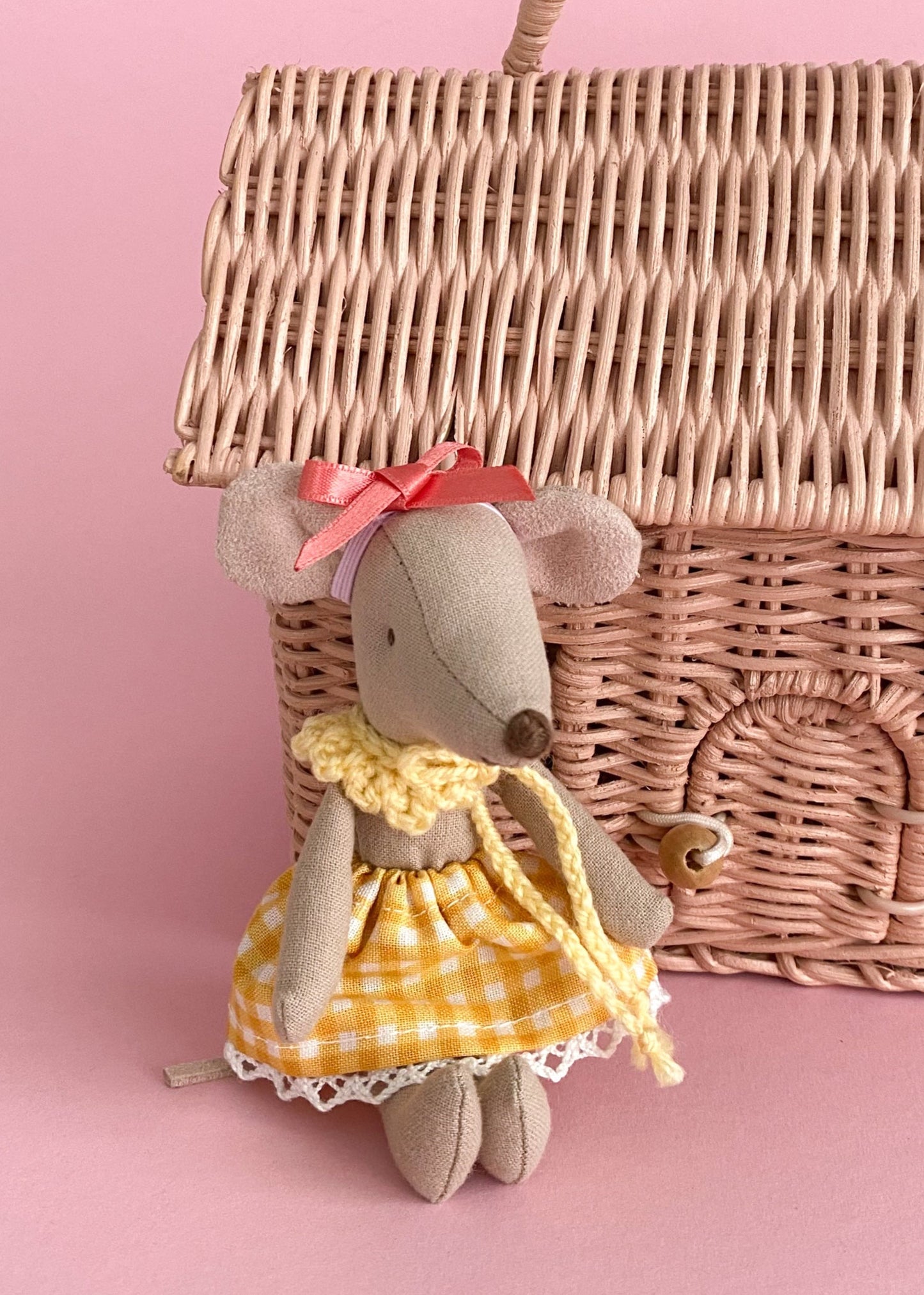 Maileg mouse Yellow outfit with collar