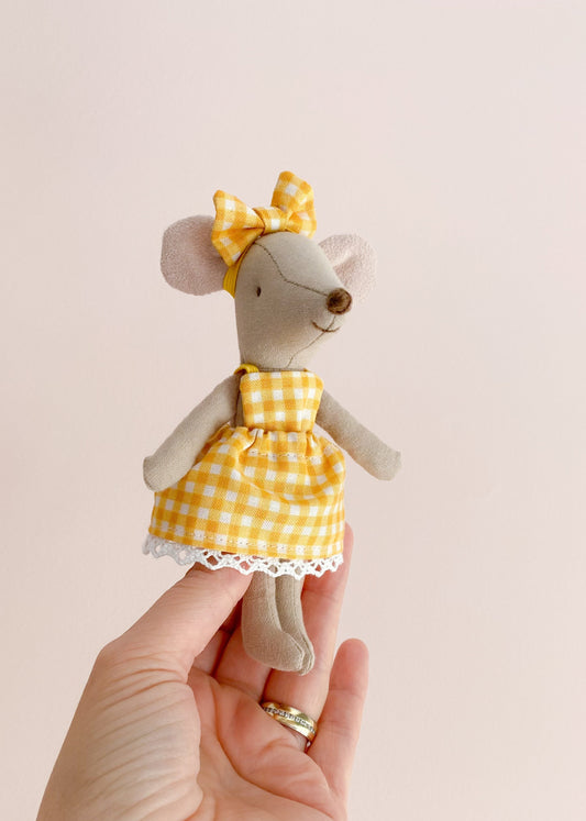 Maileg mouse yellow gingham dress with lace