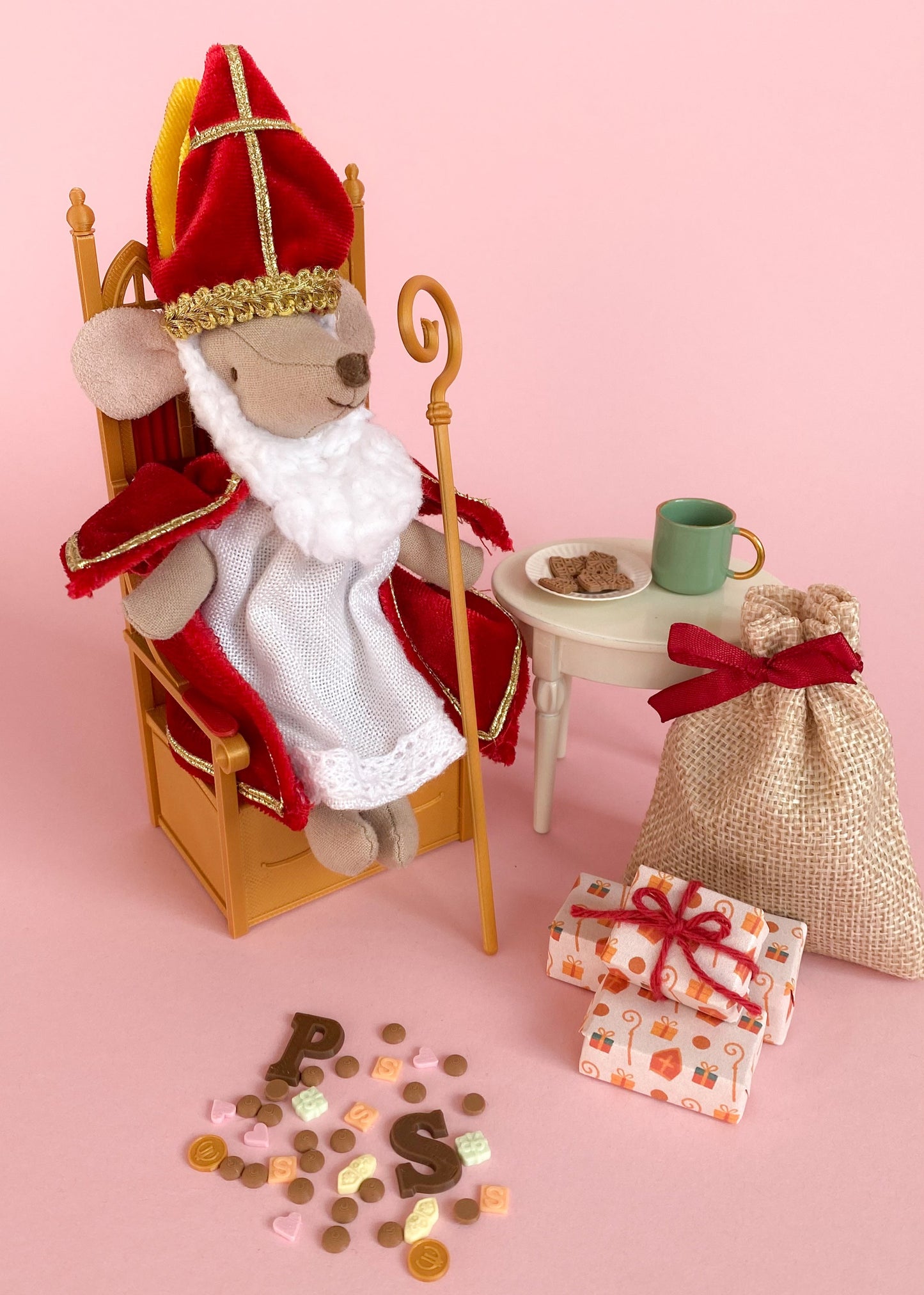 Sinterklaas throne miniature