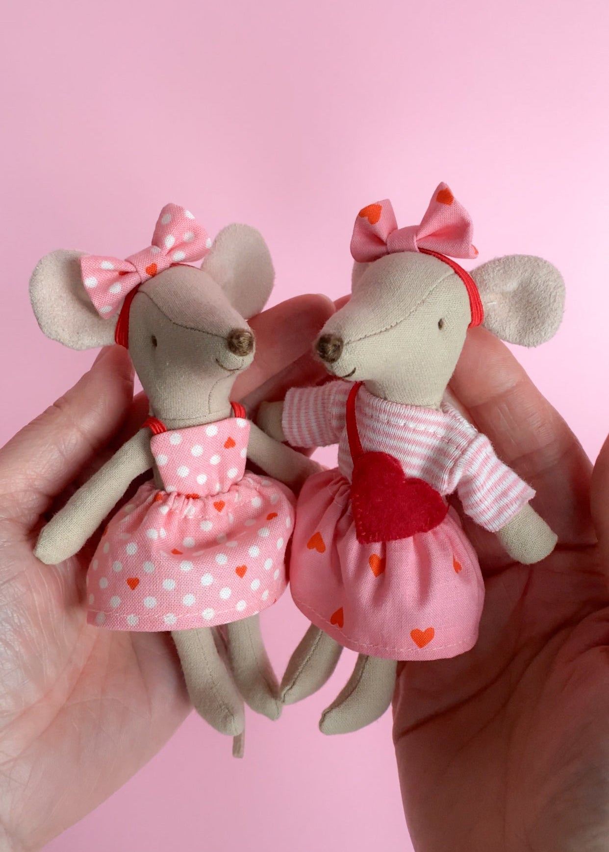 Valentine’s outfit striped shirt with heart‑print skirt