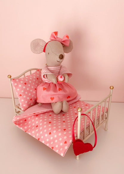 Dollhouse bedding set Valentine pink