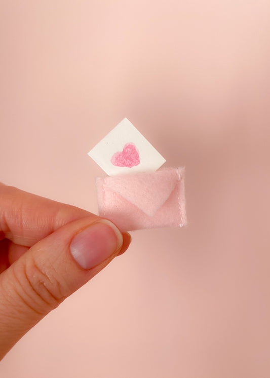 Envelope and heart card miniature