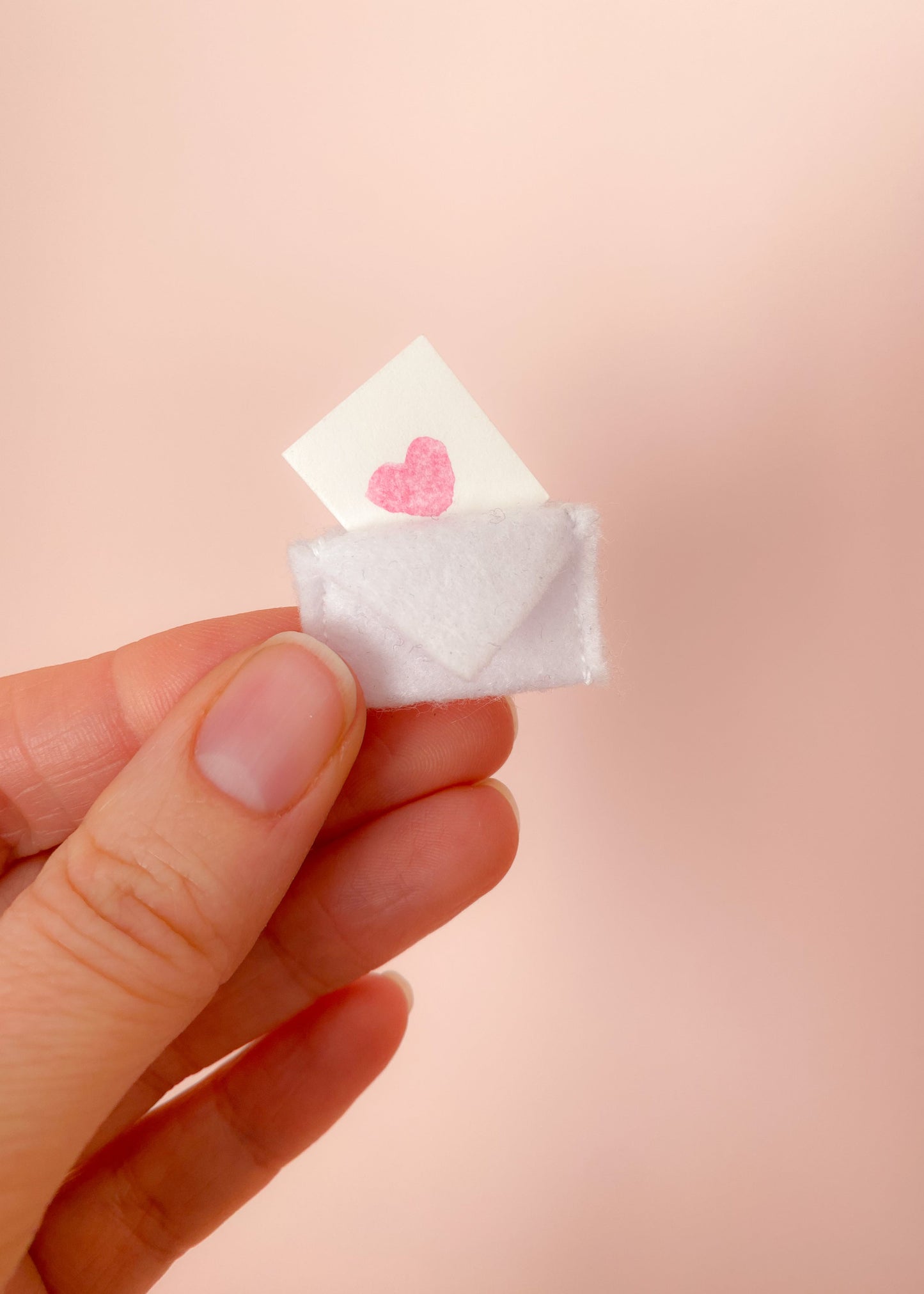 Envelop met hartjes kaartje miniatuur