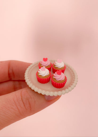 Valentine’s cupcakes miniature