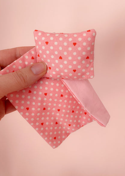 Dollhouse bedding set Valentine pink