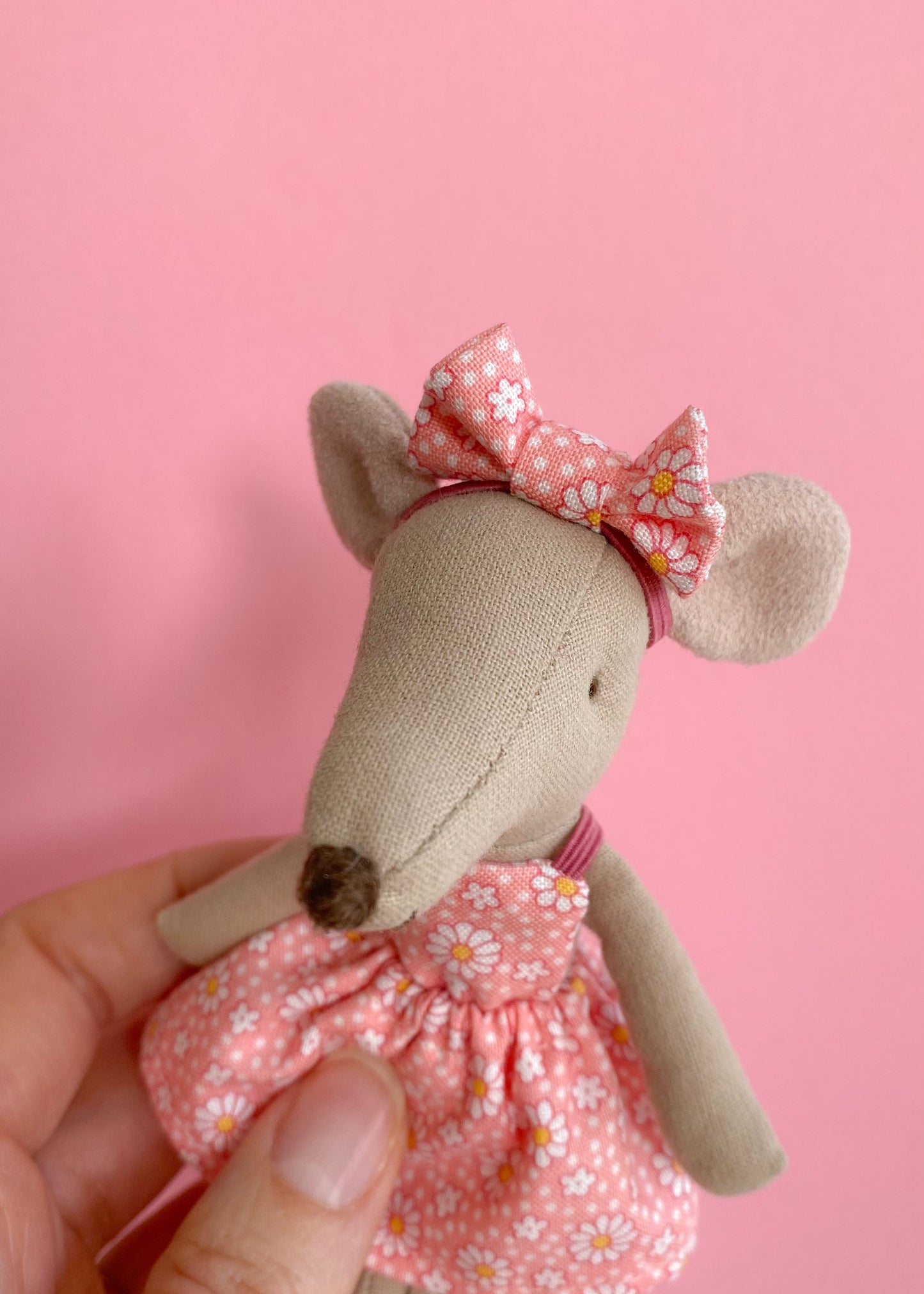 Hairband with pink floral bow for Maileg Mouse