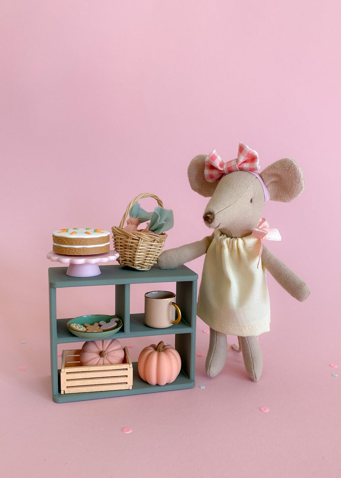 Open miniature cabinet