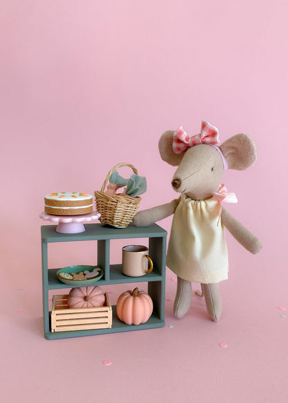 Open miniature cabinet