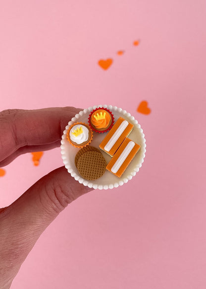 Cake stand miniature IV