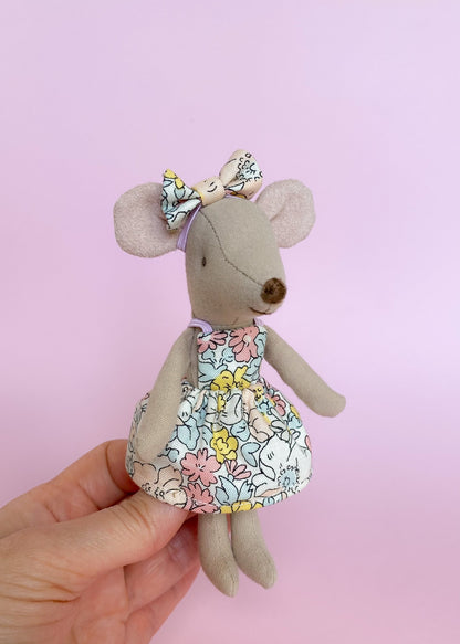 Jurkje Liberty Cosmos Meadow voor Maileg muis