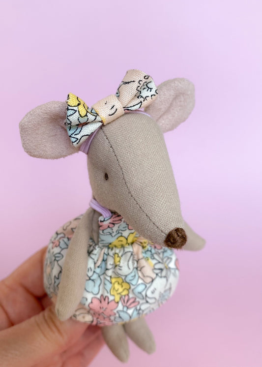 Jurkje Liberty Cosmos Meadow voor Maileg muis