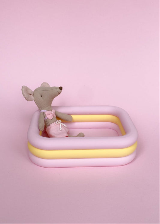 Miniature rectangular swimming pool 