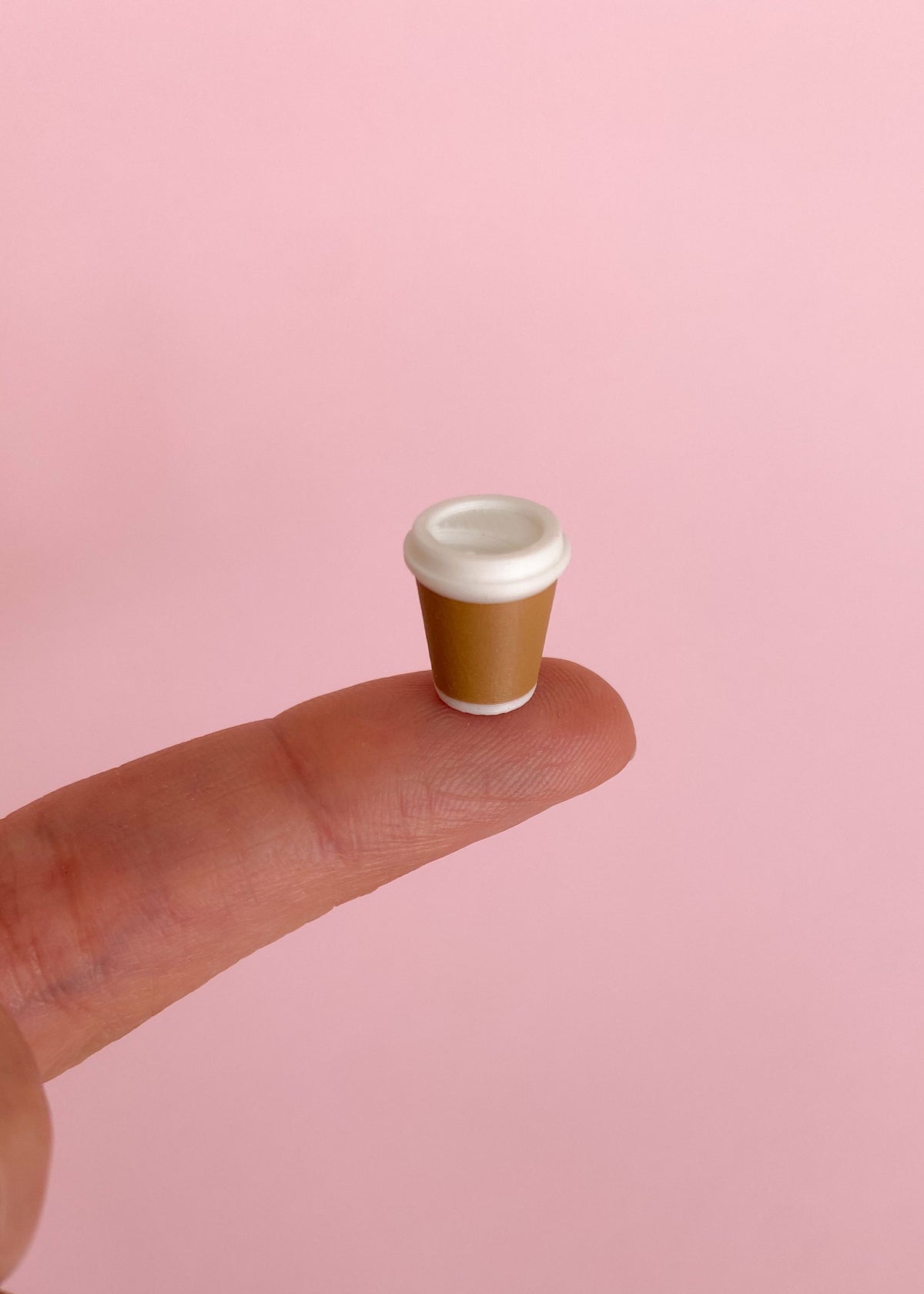 Coffee-to-go cup miniature