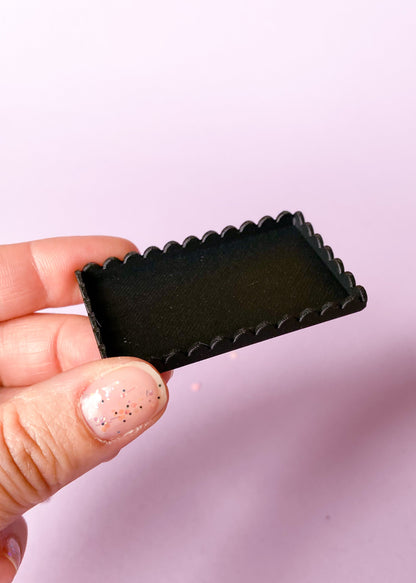 Tray miniature