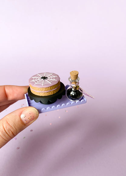 Tray miniature
