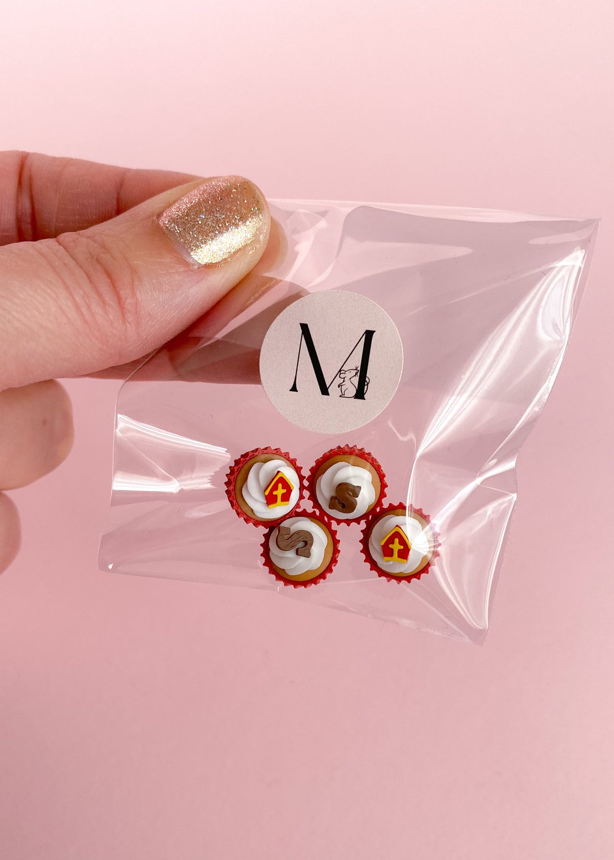 miniature sinterklaas cupcakes in een zakje van 4 stuks