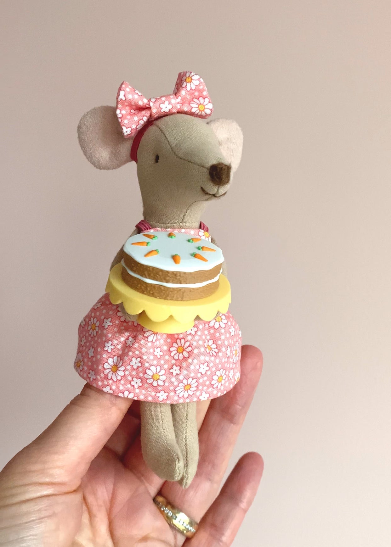 Carrot cake miniature