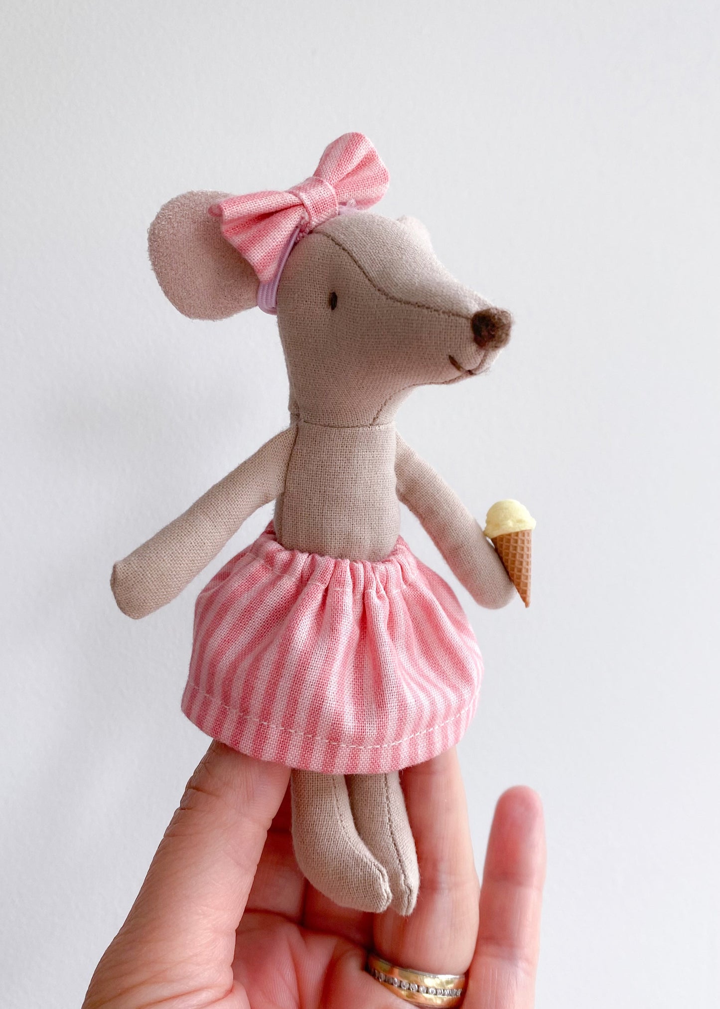 Maileg mouse pink striped skirt
