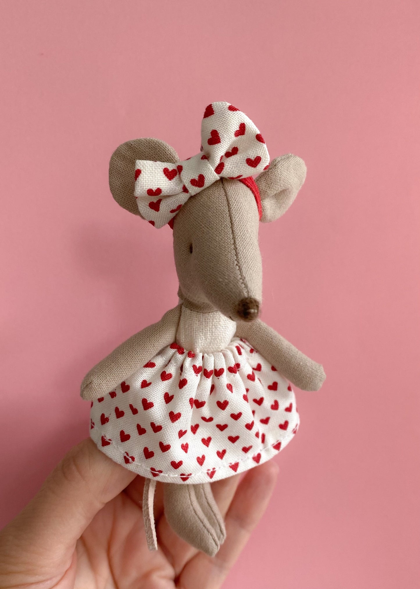 Maileg Headband with Cream and Red Hearts Bow