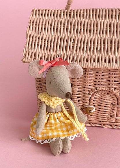 Maileg mouse Yellow outfit with collar