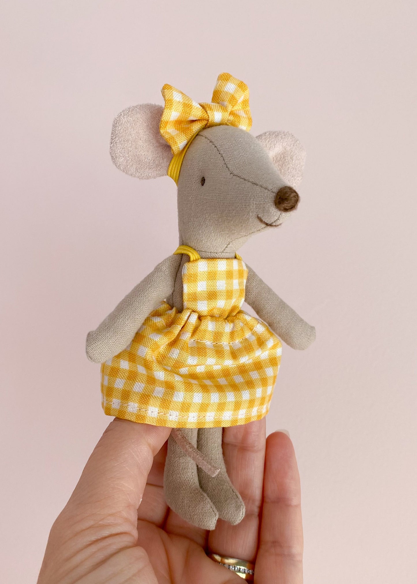 Maileg mouse yellow gingham dress