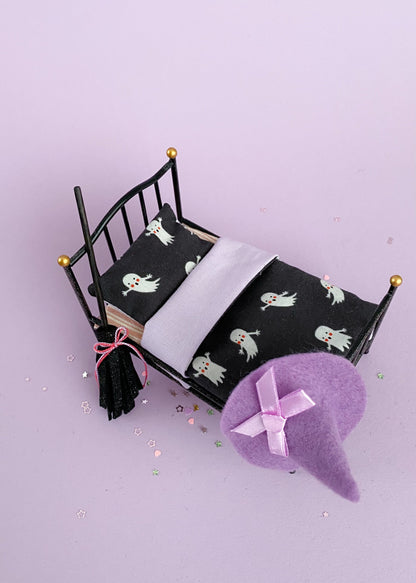 Halloween dollhouse bedding set with ghosts