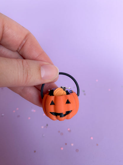 Miniature pumpkin basket