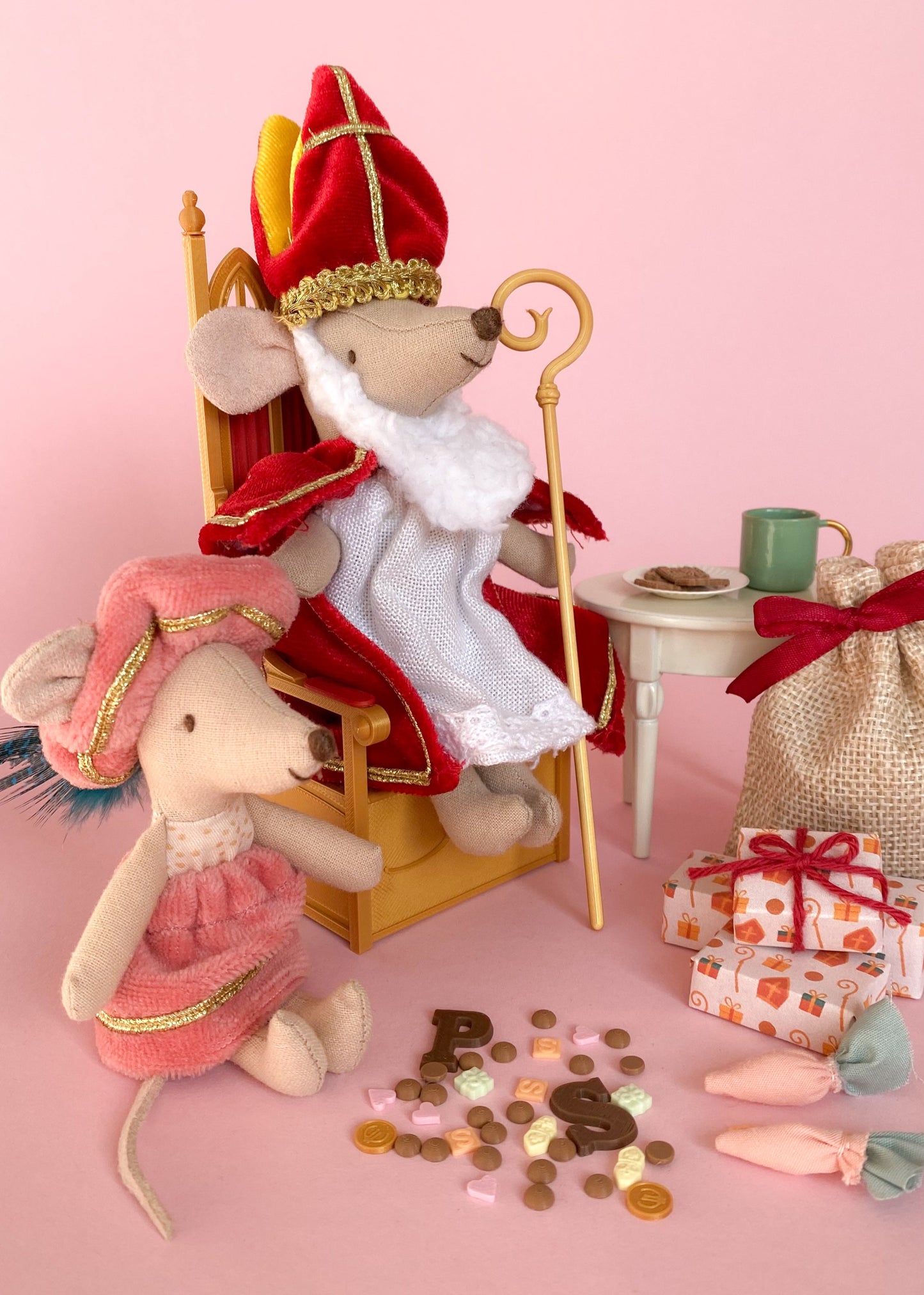 Sinterklaas throne miniature